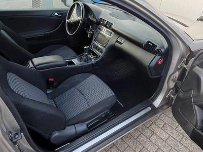 Mercedes C180
