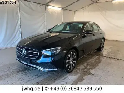 Gebraucht Mercedes E300 Avantgarde 320 PS (235 kW) 2021 Schwarz Limousine