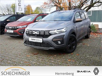Grau Gebraucht 2024 Dacia Jogger Extreme Van / Kleinbus | 20.990 € (Fairer Preis)