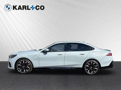 Gebraucht BMW 550e Sport Line 489 PS (359 kW) 2025 Grau Limousine