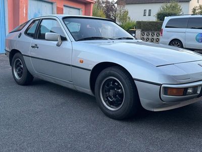 Porsche 924