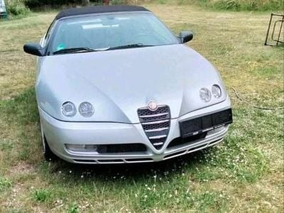 Gebraucht Alfa Romeo Spider 165 PS (121 kW) 2003 Silber Cabrio