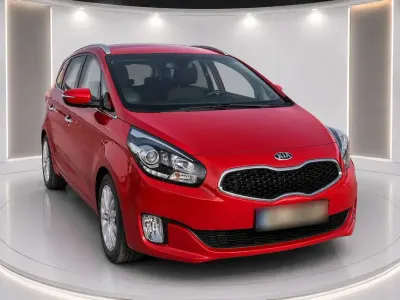 Gebraucht Kia Carens DREAM-TEAM Edition 135 PS (99 kW) 2014 Rot Van / Kleinbus