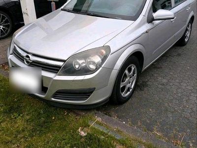 Usata Opel Astra 105 CV (77 kW) 2006 Argento Utilitaria