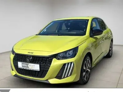 Gebraucht Peugeot 208 Active 101 PS (74 kW) 2024 Gelb Kleinwagen