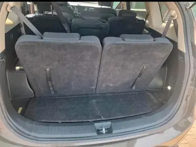 Używany Kia Carens 2016 Brązowy Minivan