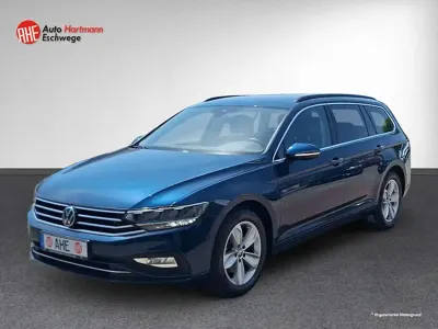 Gebraucht VW Passat Business 200 PS (147 kW) 2024 Aquamarinblau (metallic) Kombi