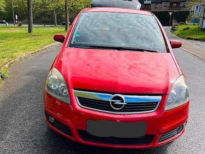 Brugt Opel Zafira 116 HK (85 kW) 2007 Rød MPV