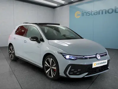 Gebraucht VW Golf VIII GTE 272 PS (200 kW) 2024 Blau Kleinwagen