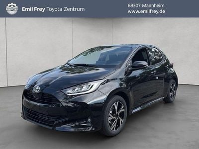 Mysticschwarz mica Neu 2025 Toyota Yaris Hybrid Limousine | 27.800 € (Fairer Preis)