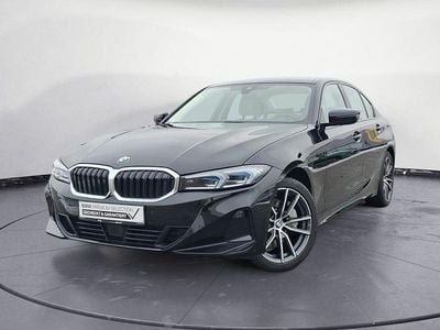 Gebraucht BMW 330 Sport Line 245 PS (180 kW) 2022 Schwarz Limousine