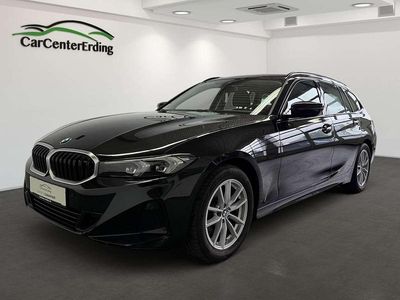 Gebraucht BMW 320 190 PS (139 kW) 2022 Black sapphire metallic Kombi