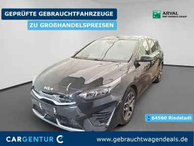 Gebraucht Kia Ceed Platinum Edition 141 PS (103 kW) 2023 Schwarz Kleinwagen