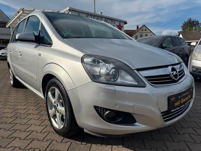 Gebraucht Opel Zafira Innovation 140 PS (102 kW) 2008 Silber Van / Kleinbus