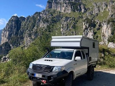 Usata Toyota HiLux 144 CV (105 kW) 2015 Bianco Pick-up