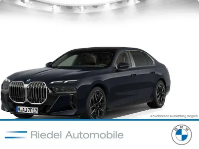 Gebraucht BMW 740 M Sport 299 PS (219 kW) 2025 M carbonschwarz Limousine