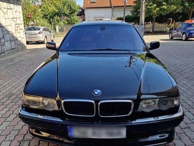 BMW 740