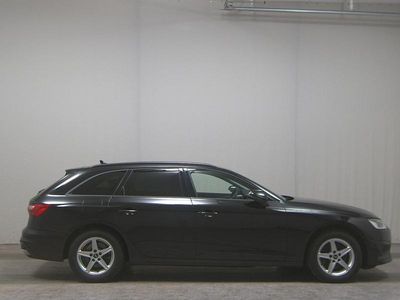 Gebraucht Audi A4 Advanced 163 PS (119 kW) 2022 Schwarz Kombi