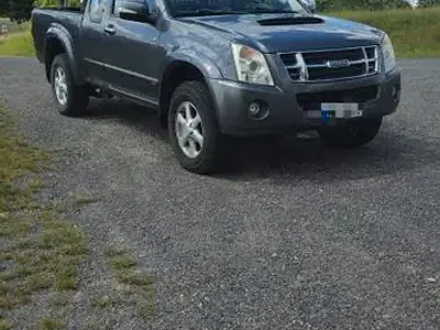 Gebraucht Isuzu D-Max 163 PS (119 kW) 2008 Grau Pickup