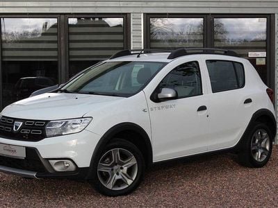 Gebraucht Dacia Sandero Prestige 90 PS (66 kW) 2017 Weiß Limousine