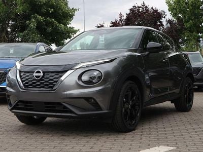 Pearl white (p) / blackbicolo Neu 2025 Nissan Juke Tekna SUV | 28.290 € (Fairer Preis)