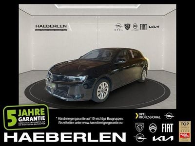 Używany Opel Astra Enjoy 110 KM (80 kW) 2023 Czarny Sedan/Limuzyna