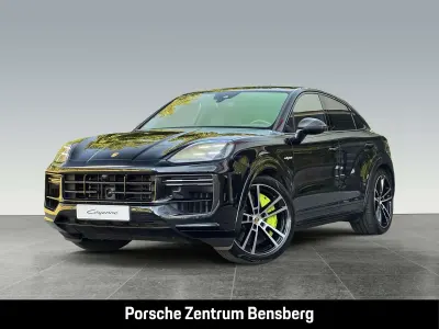 Gebraucht Porsche Cayenne Turbo E-Hybrid 740 PS (544 kW) 2024 Schwarz SUV
