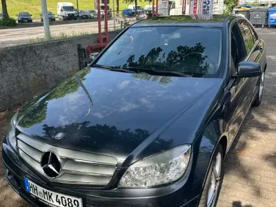 Gebraucht Mercedes C220 170 PS (125 kW) 2009 Grau Limousine