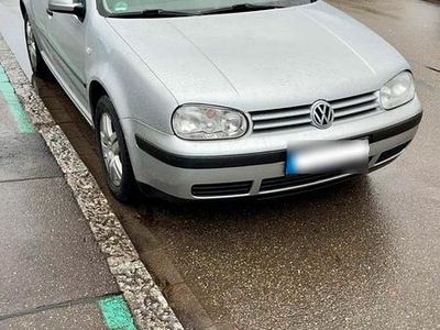 Usata VW Golf IV 75 CV (55 kW) 2001 Argento Berlina