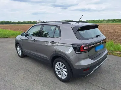 Gebraucht VW T-Cross Life 95 PS (69 kW) 2020 Grau SUV