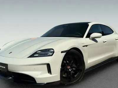 Neu Porsche Taycan GTS Sport Turismo Sport Turismo 514 kW (700 PS) 2026 Weiss Kombi