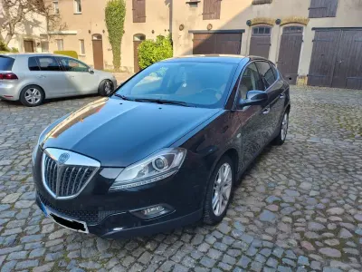 Second-hand Lancia Delta S 140 CP (102 kW) 2011 Negru Hatchback