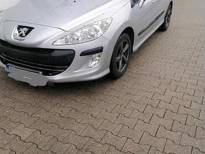 Gebraucht Peugeot 308 SW 113 PS (83 kW) 2011 Silber Kombi