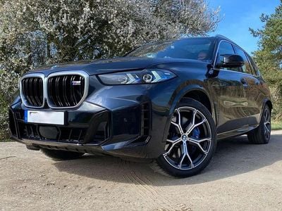 Gebraucht BMW X5 M M Sport 530 PS (389 kW) 2024 Schwarz SUV