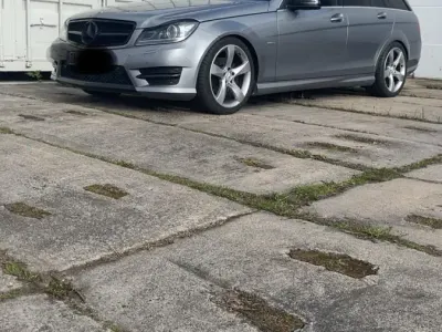 Gebraucht Mercedes C220 Edition 177 PS (130 kW) 2013 Grau Kombi