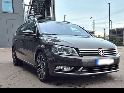 Usata VW Passat Exclusive 299 CV (219 kW) 2012 Marrone Station wagon