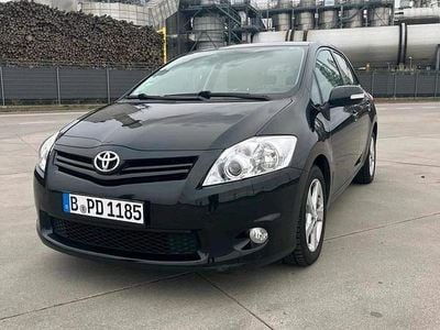 Gebraucht Toyota Auris 99 PS (72 kW) 2012 Schwarz Kleinwagen