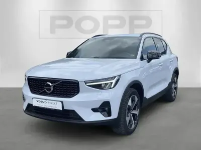 Używany Volvo XC40 Plus 163 KM (119 kW) 2024 Niebieski SUV