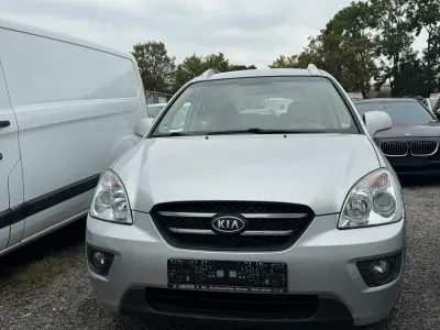 Gebraucht Kia Carens 144 PS (105 kW) 2007 Silber Van / Kleinbus
