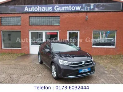 Gebraucht VW Taigo Life 199 PS (146 kW) 2022 Deep black perleffekt SUV