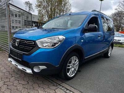 Gebraucht Dacia Dokker Celebration 116 PS (85 kW) 2018 Blau Van / Kleinbus