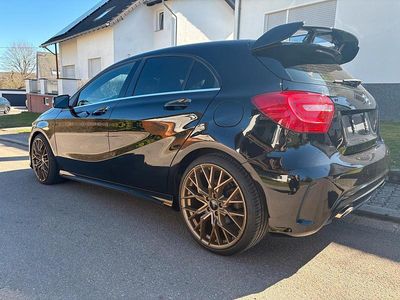 Gebraucht Mercedes A200 AMG line 136 PS (100 kW) 2014 Schwarz Kleinwagen