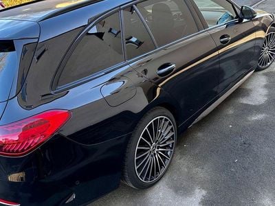 Gebraucht Mercedes C180 170 PS (125 kW) 2024 Schwarz Kombi