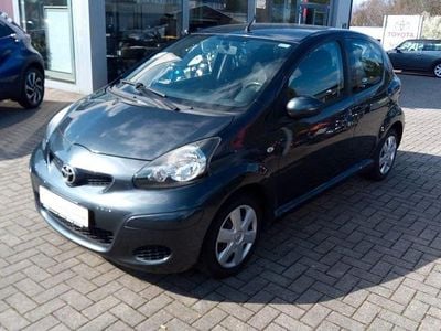 Usata Toyota Aygo Cool 68 CV (50 kW) 2010 Grigio Utilitaria