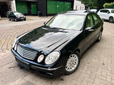Mercedes E200