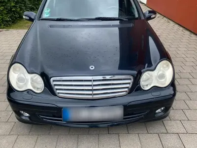 Gebraucht Mercedes C220 150 PS (110 kW) 2006 Schwarz Limousine