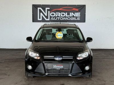Second-hand Ford Focus Champions Edition 125 CP (91 kW) 2012 Negru Berlinǎ
