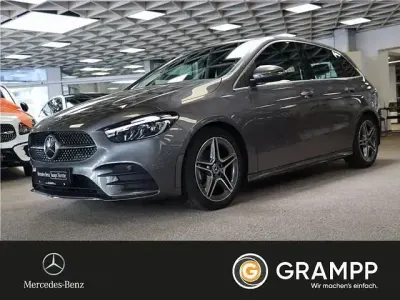 Gebraucht Mercedes B200 AMG line Plus 163 PS (119 kW) 2025 Grau Kleinwagen