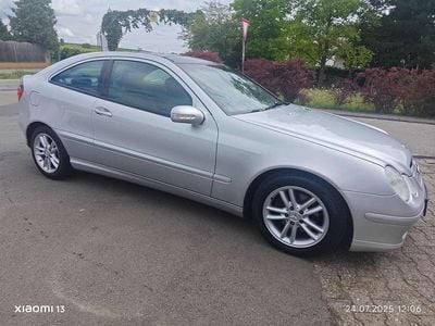 Gebraucht Mercedes C200 163 PS (119 kW) 2002 Grau Coupé