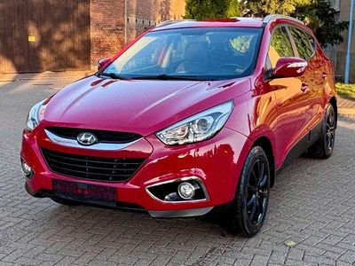 Gebraucht Hyundai ix35 Trend 116 PS (85 kW) 2015 Rot SUV